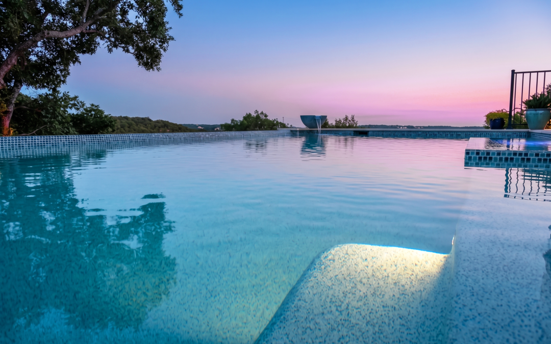 Luxury Swimming Pool Design & Construction Across South Central Texas